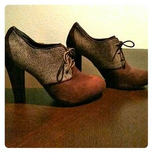 XOXO Lace up Booties